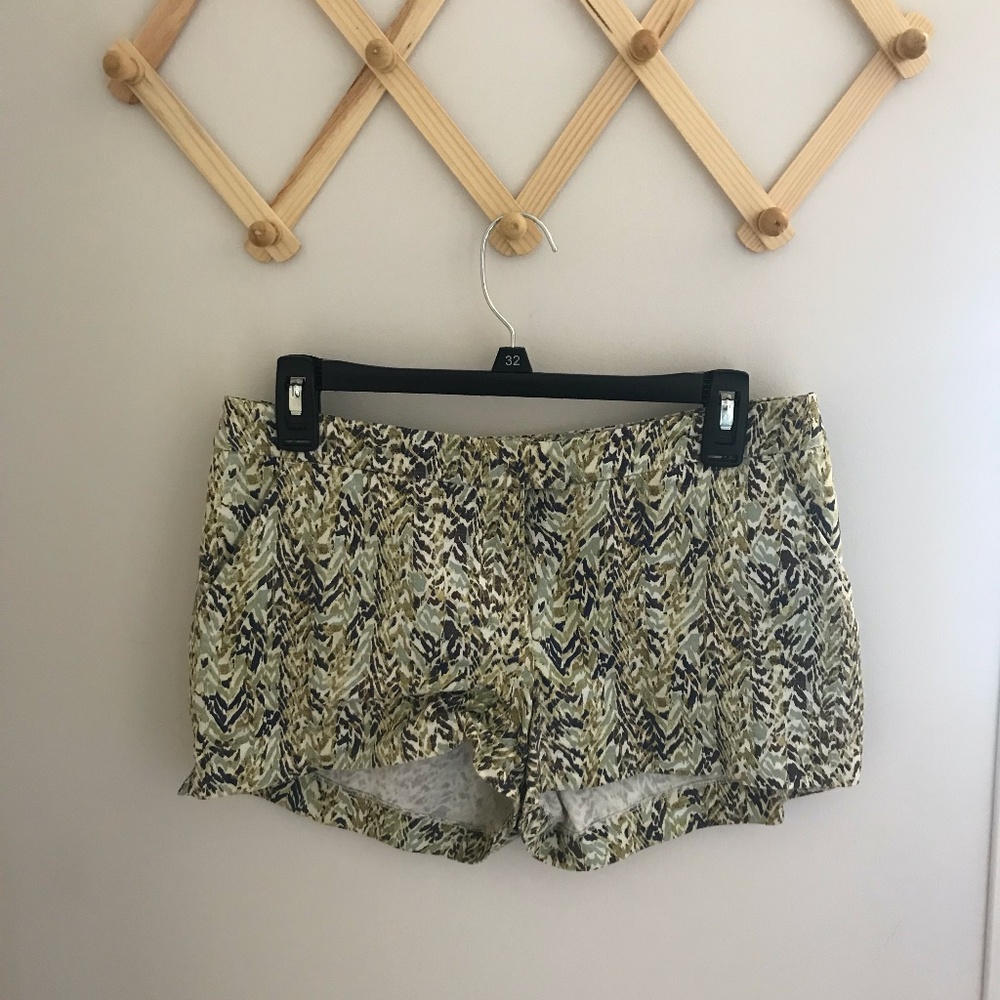 H&M Patterned Shorts